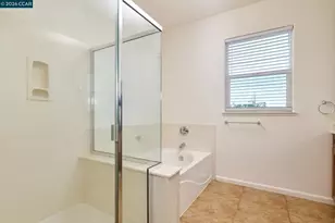 18 Outer Banks Pl, Sacramento, CA 95835 - Photo 10