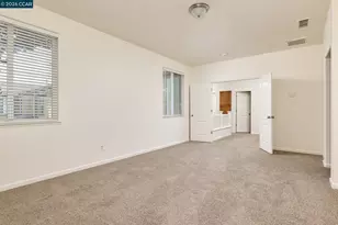18 Outer Banks Pl, Sacramento, CA 95835 - Photo 16