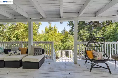 652 Valle Vista Ave, Oakland, CA 94610 - Photo 30