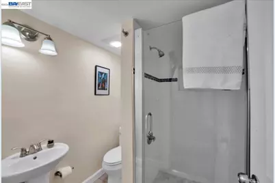 652 Valle Vista Ave, Oakland, CA 94610 - Photo 26