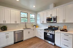 1404 Pine St, Martinez, CA 94553 - Photo 8