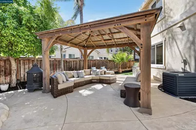 858 Lindrick Ct, Brentwood, CA 94513 - Photo 8