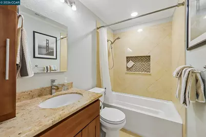 825 Oak Grove Rd #40, Concord, CA 94518 - Photo 12