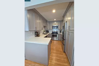 1739 Dalessi Dr, Pinole, CA 94564 - Photo 12