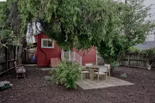 1068 66th St, Oakland, CA 94608 - Photo 34