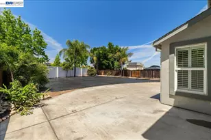 2449 Almanor Dr, Tracy, CA 95304 - Photo 60