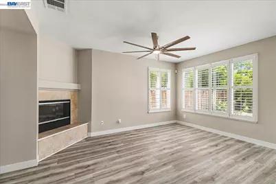 2449 Almanor Drive, Tracy, CA 95304 - Photo 32