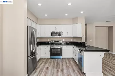 2449 Almanor Drive, Tracy, CA 95304 - Photo 22