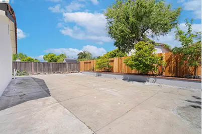 32419 Woodland Dr, Union City, CA 94587 - Photo 32