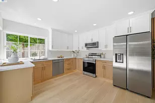 32419 Woodland Dr, Union City, CA 94587 - Photo 12
