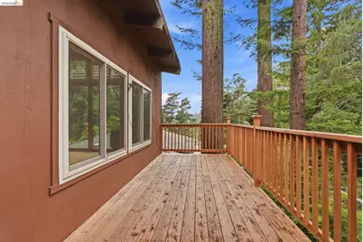 33 Eastwood Ct, Oakland, CA 94611 - Photo 34