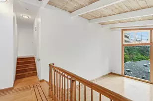 33 Eastwood Ct, Oakland, CA 94611 - Photo 10