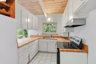 33 Eastwood Ct, Oakland, CA 94611 - Photo 12