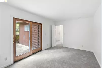 33 Eastwood Ct, Oakland, CA 94611 - Photo 24