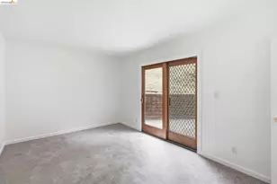 33 Eastwood Ct, Oakland, CA 94611 - Photo 22