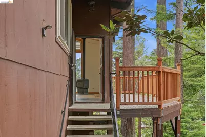 33 Eastwood Ct, Oakland, CA 94611 - Photo 6
