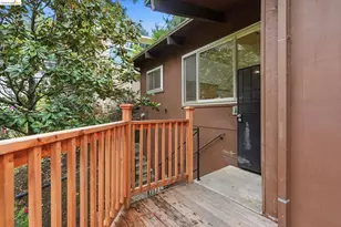 33 Eastwood Ct, Oakland, CA 94611 - Photo 4