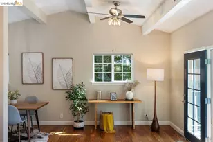 2343 Mastlands Dr, Oakland, CA 94611 - Photo 14