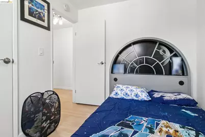 874 Pine St, Oakland, CA 94607 - Photo 22