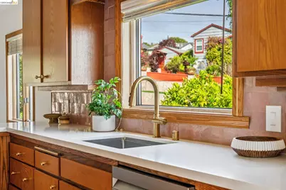 7355 Stockton Ave, El Cerrito, CA 94530 - Photo 18