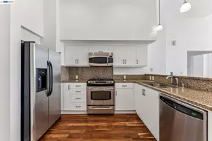 630 Thomas L Berkley Way, Oakland, CA 94612 - Photo 2