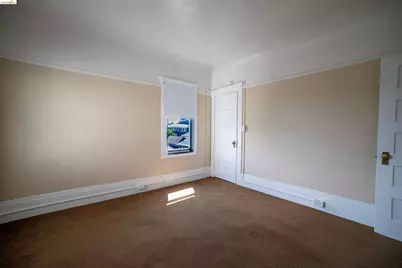 701 43rd St, Oakland, CA 94609 - Photo 12