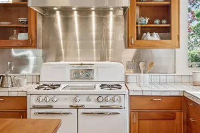 1490 Arch St, Berkeley, CA 94708 - Photo 20