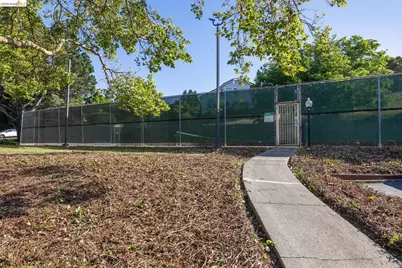 5310 Ridgeview Cir #2, El Sobrante, CA 94803 - Photo 26