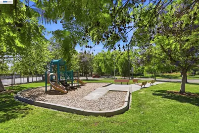 1170 Bennett Ct, Fremont, CA 94536 - Photo 8