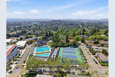 235 Highland Ave, Piedmont, CA 94611 - Photo 46