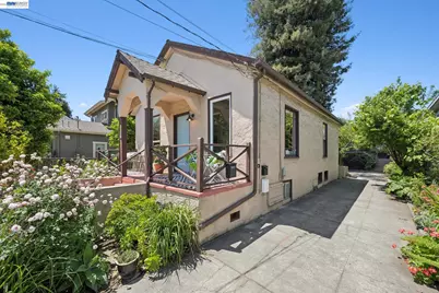 4989 Shafter Avenue, Oakland, CA 94609 - Photo 24