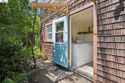 4987 Shafter Avenue, Oakland, CA 94609 - Photo 50