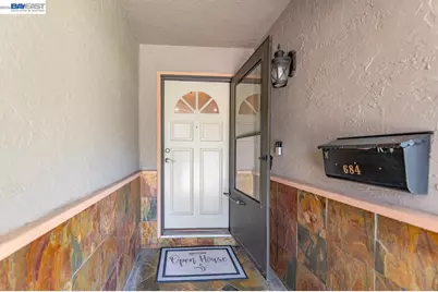 684 Emerald St, Livermore, CA 94550 - Photo 6