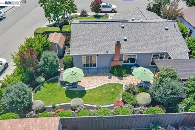 684 Emerald St, Livermore, CA 94550 - Photo 42