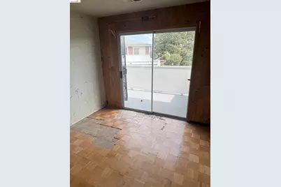1875 Cherokee Dr #4, Salinas, CA 93906 - Photo 10