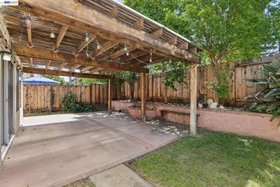 1846 Bayberry Ln, Tracy, CA 95376 - Photo 34