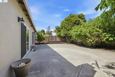 17356 Via Chiquita, San Lorenzo, CA 94580 - Photo 38