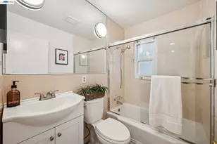 1055 Sterling Ave, Berkeley, CA 94708 - Photo 40