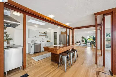 1055 Sterling Avenue, Berkeley, CA 94708 - Photo 14