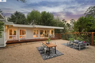 1055 Sterling Avenue, Berkeley, CA 94708 - Photo 22