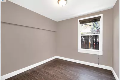 2821 Vallecito Pl, Oakland, CA 94606 - Photo 10