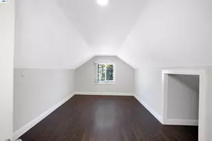 2821 Vallecito Pl, Oakland, CA 94606 - Photo 18