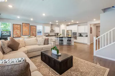 379 Savannah Way, Brentwood, CA 94513 - Photo 10