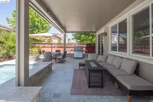 379 Savannah Way, Brentwood, CA 94513 - Photo 2