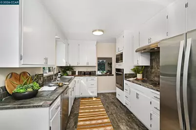 1067 Ridge Park Dr, Concord, CA 94518 - Photo 12