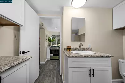 1067 Ridge Park Dr, Concord, CA 94518 - Photo 34