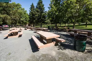 1067 Ridge Park Dr, Concord, CA 94518 - Photo 48