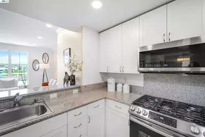 20488 Stevens Creek Blvd #2302, Cupertino, CA 95014 - Photo 32