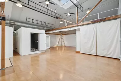 530 8th St #207, Oakland, CA 94606 - Photo 12