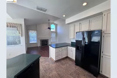 5001 Meadow Pass Way, Antelope, CA 95843 - Photo 18